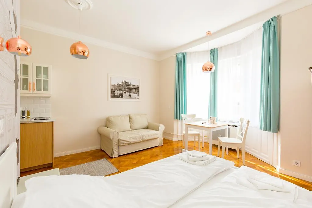 Otto Studios ile iletişim