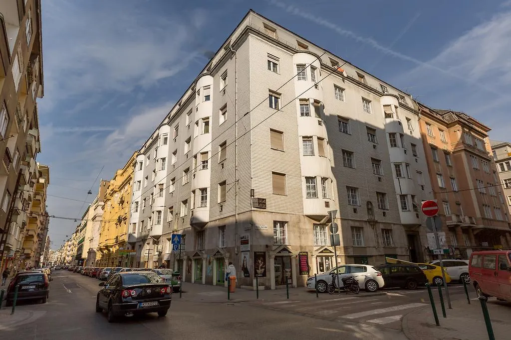 Otto Studios Budapeşte 0*,